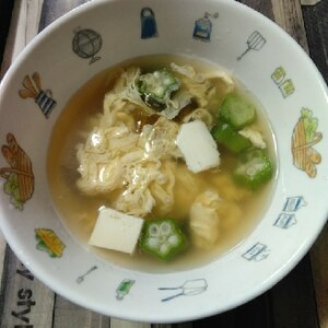 豆腐とわかめとオクラのお吸い物